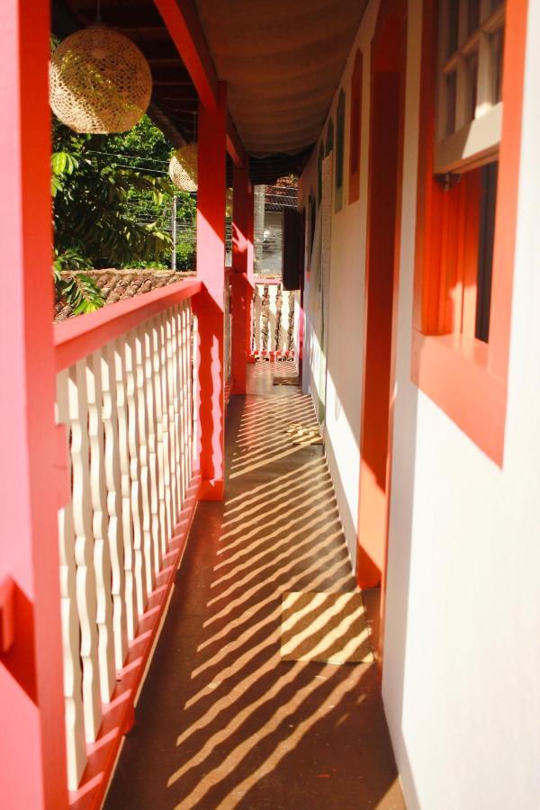 Com Verso e Prosa RePouso e Café Parati Esterno foto