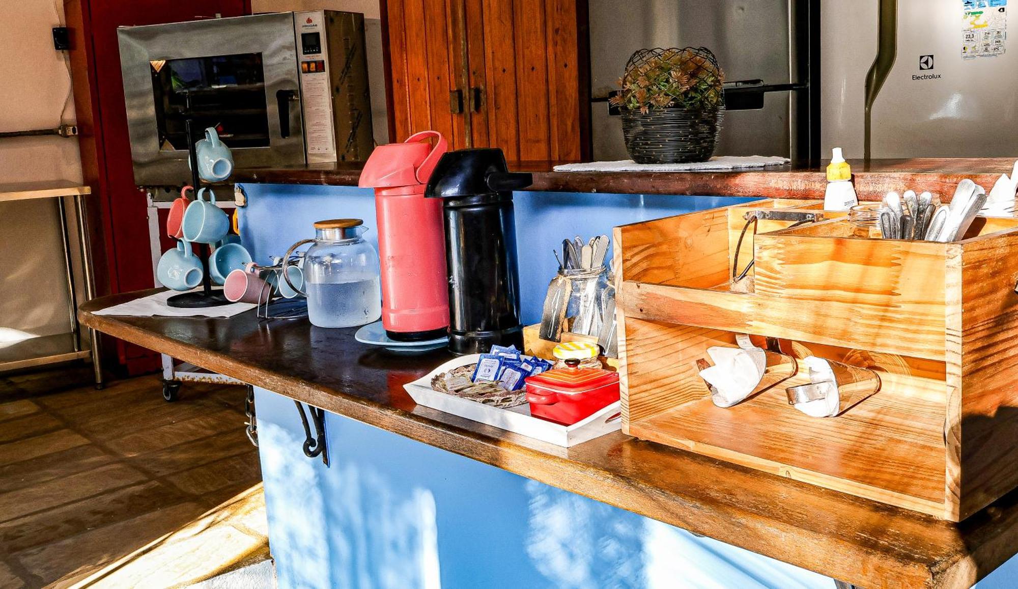 Com Verso e Prosa RePouso e Café Parati Esterno foto