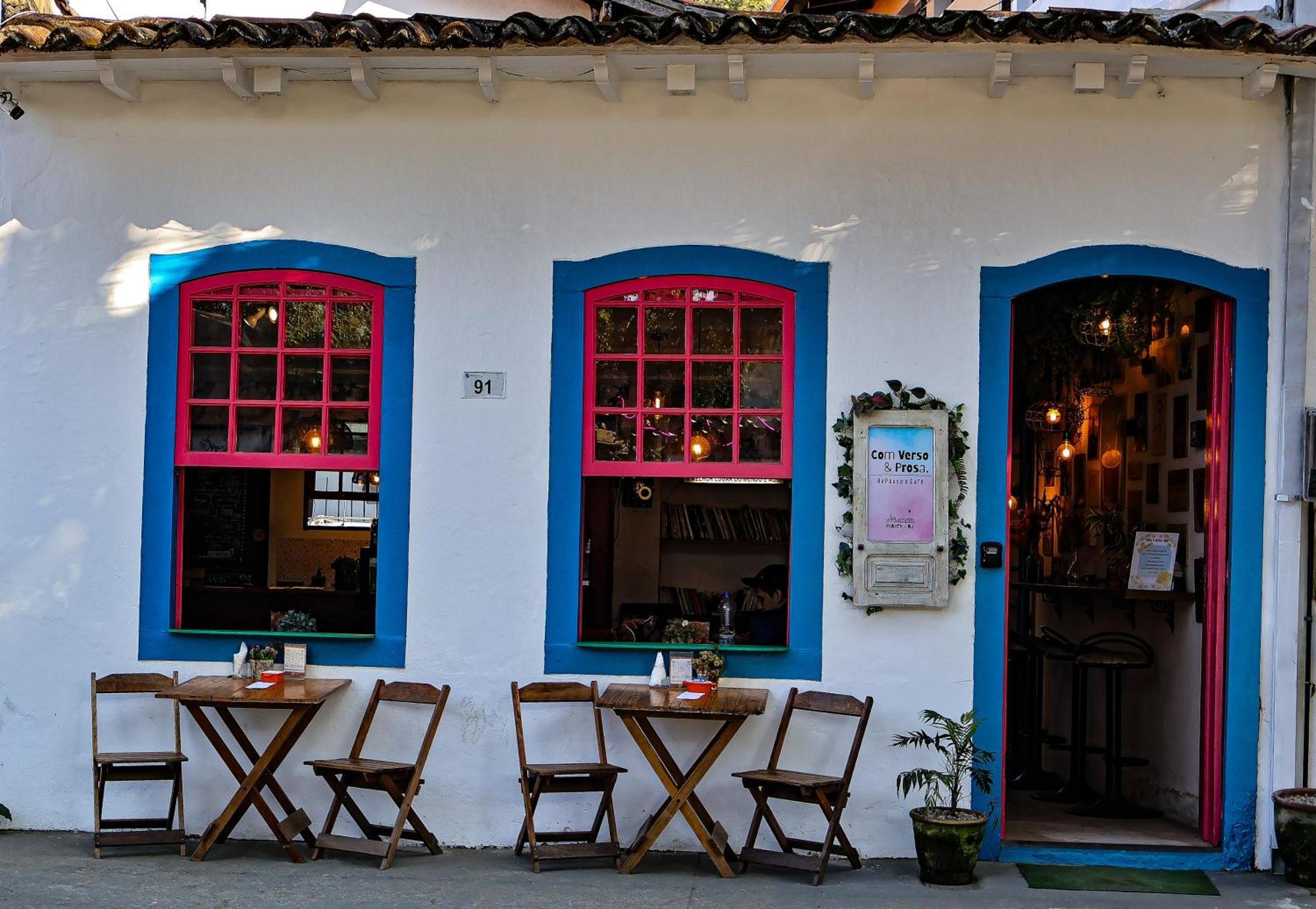 Com Verso e Prosa RePouso e Café Parati Esterno foto